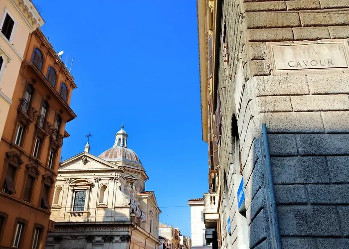 Charming Antonia 300 Mt From Colosseum Rom